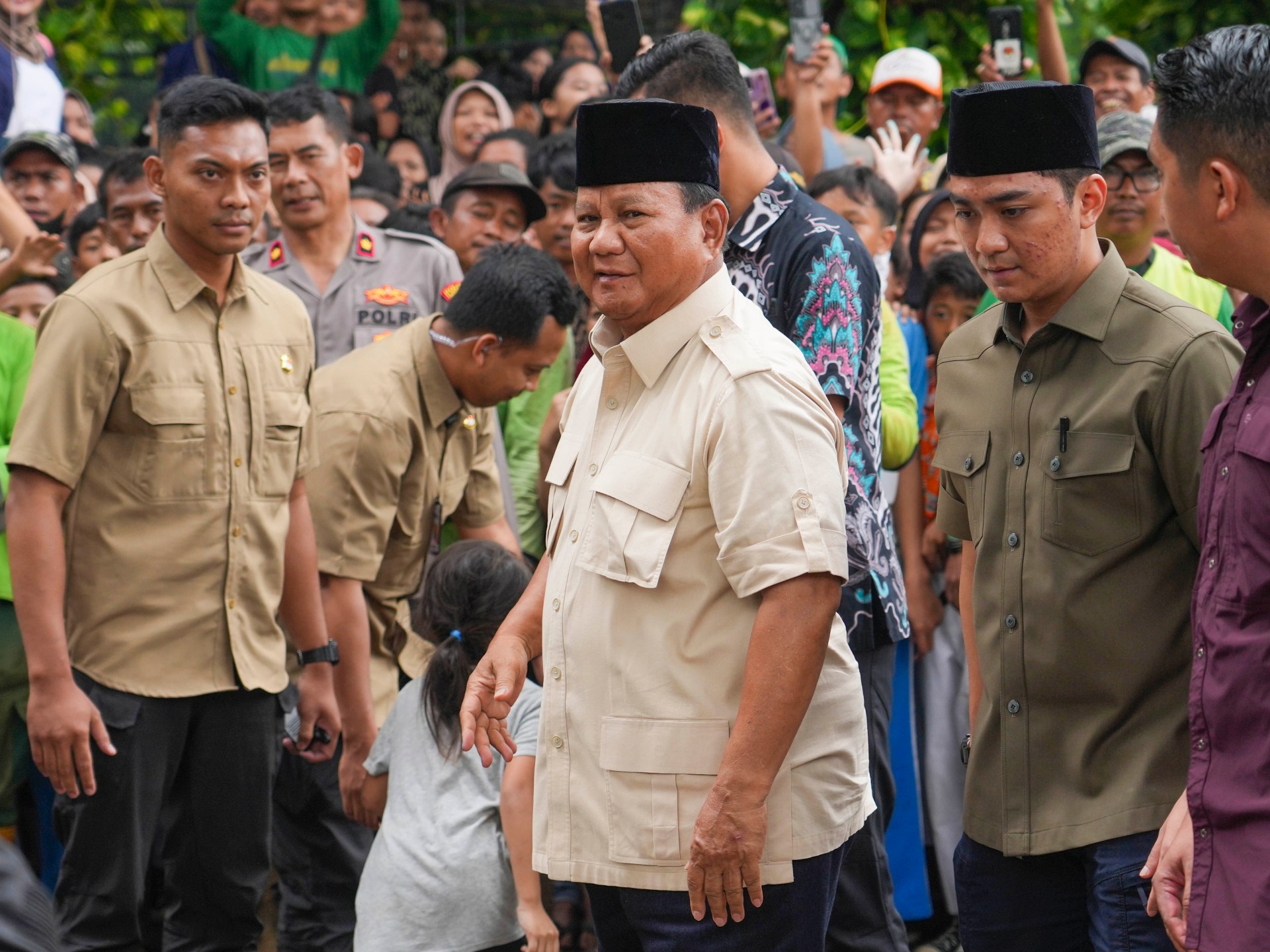 Who is Prabowo Subianto, the man likely to be Indonesias next president? | Politics News [Video]