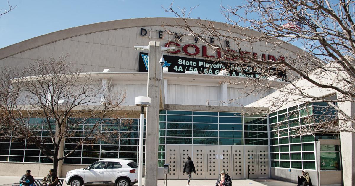 Homeless comfortable living at Denver Coliseum shelter | News [Video]