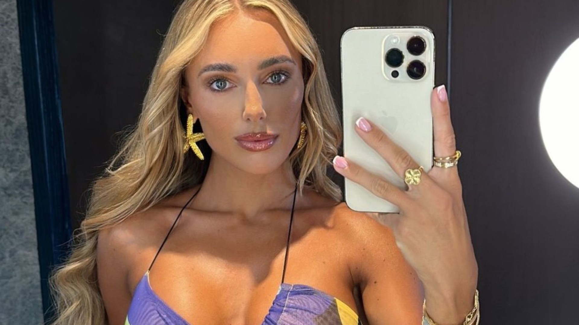 Towie’s Amber Turner turns up the heat in a tiny bikini as she shows off abs on Bali trip [Video]