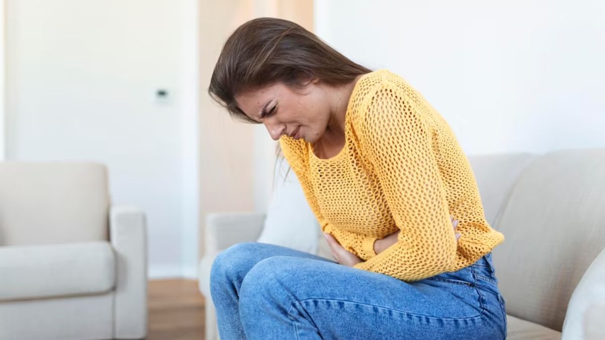 Is Heavy Bleeding During Menstruation A Sign Of Endometriosis? Know From Expert [Video]