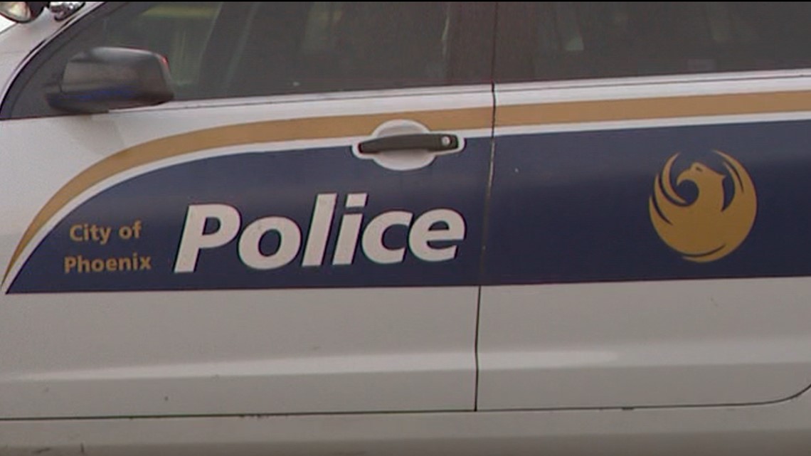 Central Phoenix crash involves Phoenix police patrol car [Video]