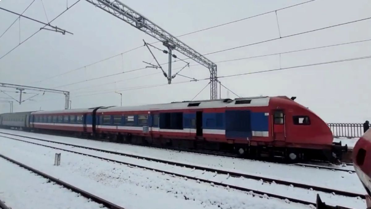 Kashmir Rail Connectivity: Udhampur-Srinagar-Baramulla Rail Link Project To Be Completed Soon [Video]