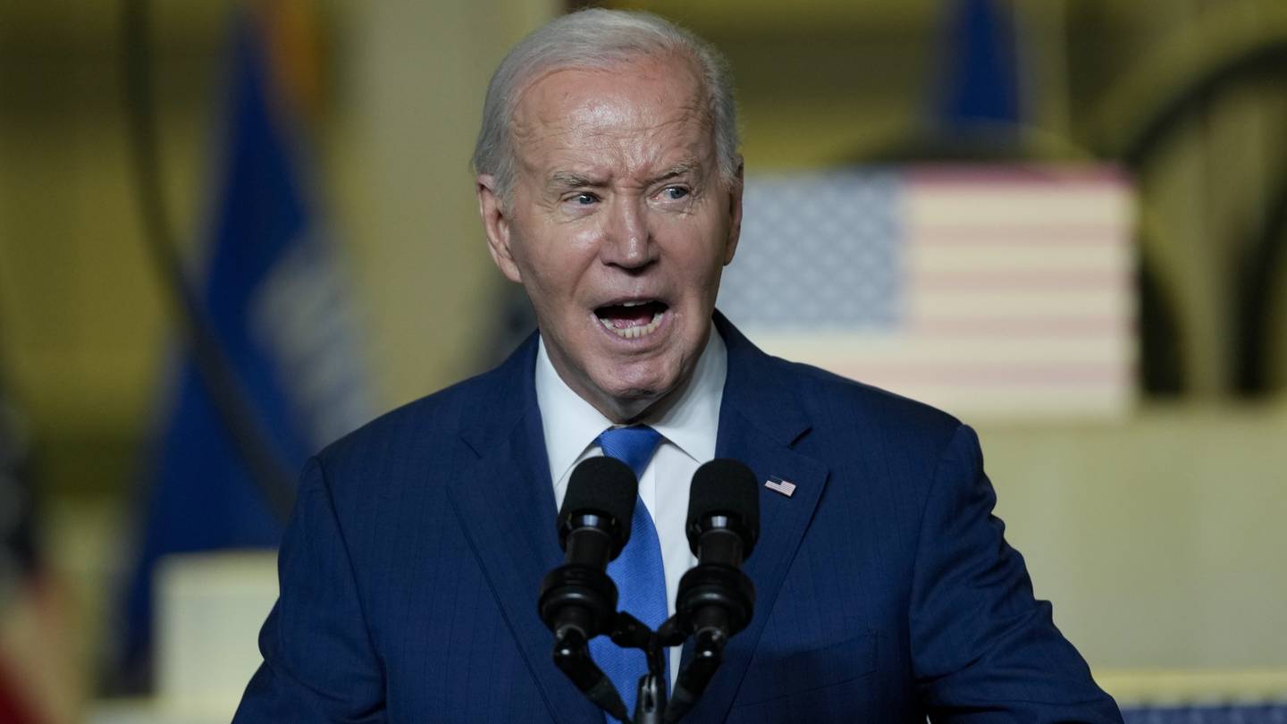Biden lauds new Microsoft center on the same site where Trump’s Foxconn project failed  WHIO TV 7 and WHIO Radio [Video]
