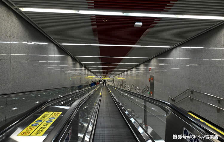 The Worlds Deepest Subway Station Will Clog Up Your Ears [Video]
