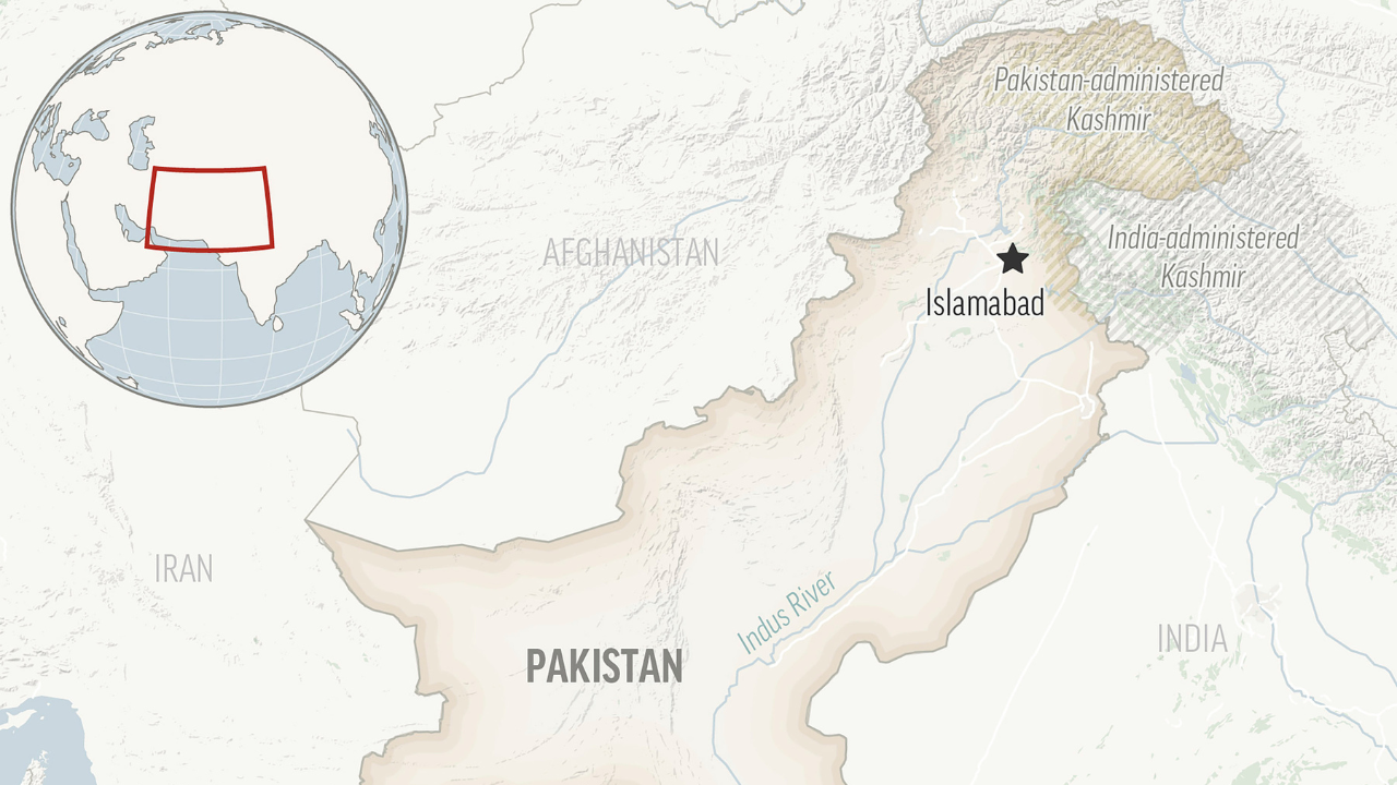 Pakistan hit by suspected militant bombing of girl