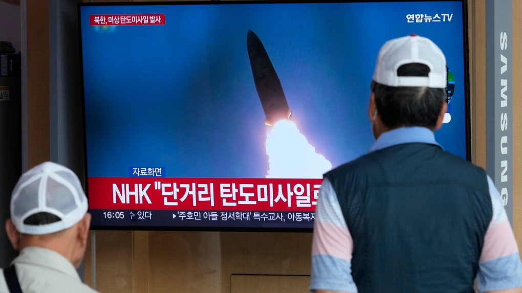 North Korea fires test missiles while U.S. and South Korea perform a jet drill [Video]