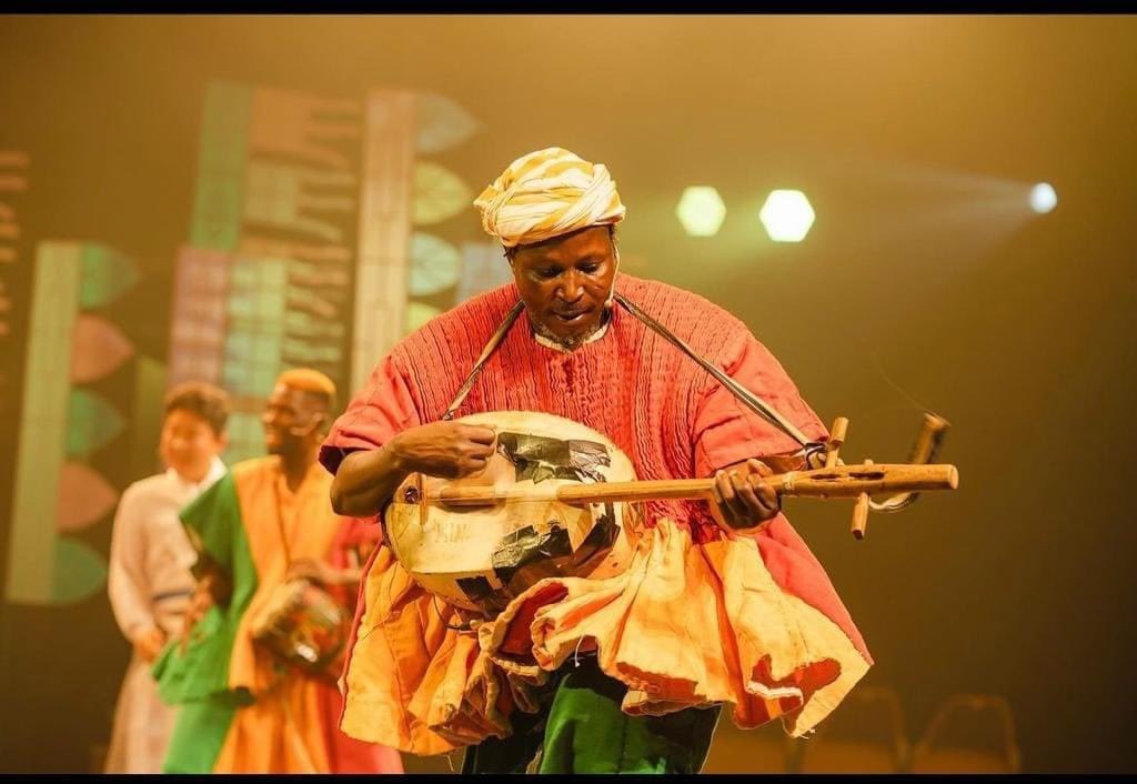 King Ayisoba draws enormous crowd with electrifying performance in South Korea [Video]