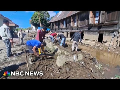 Deadly Indonesian floods include cold lava flow from Mount Marapi [Video]