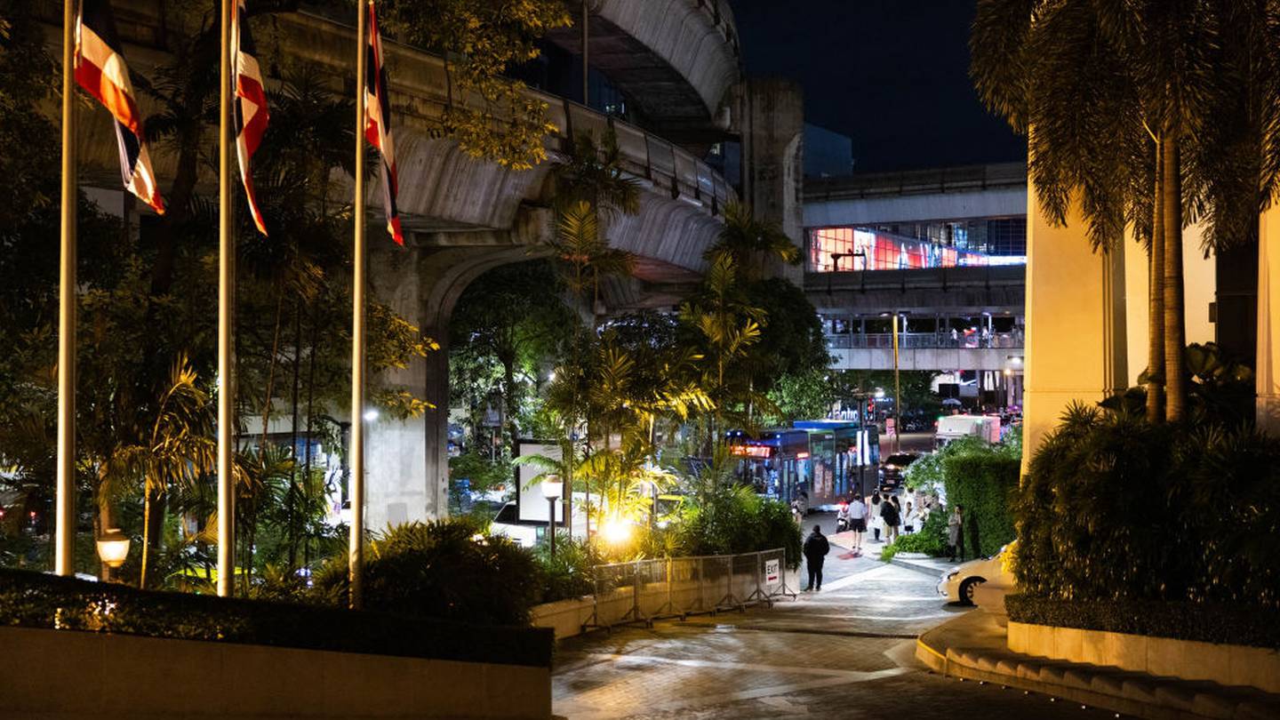 6 dead, in Bangkok hotel, including 2 Americans; cyanide found in blood  WSOC TV [Video]