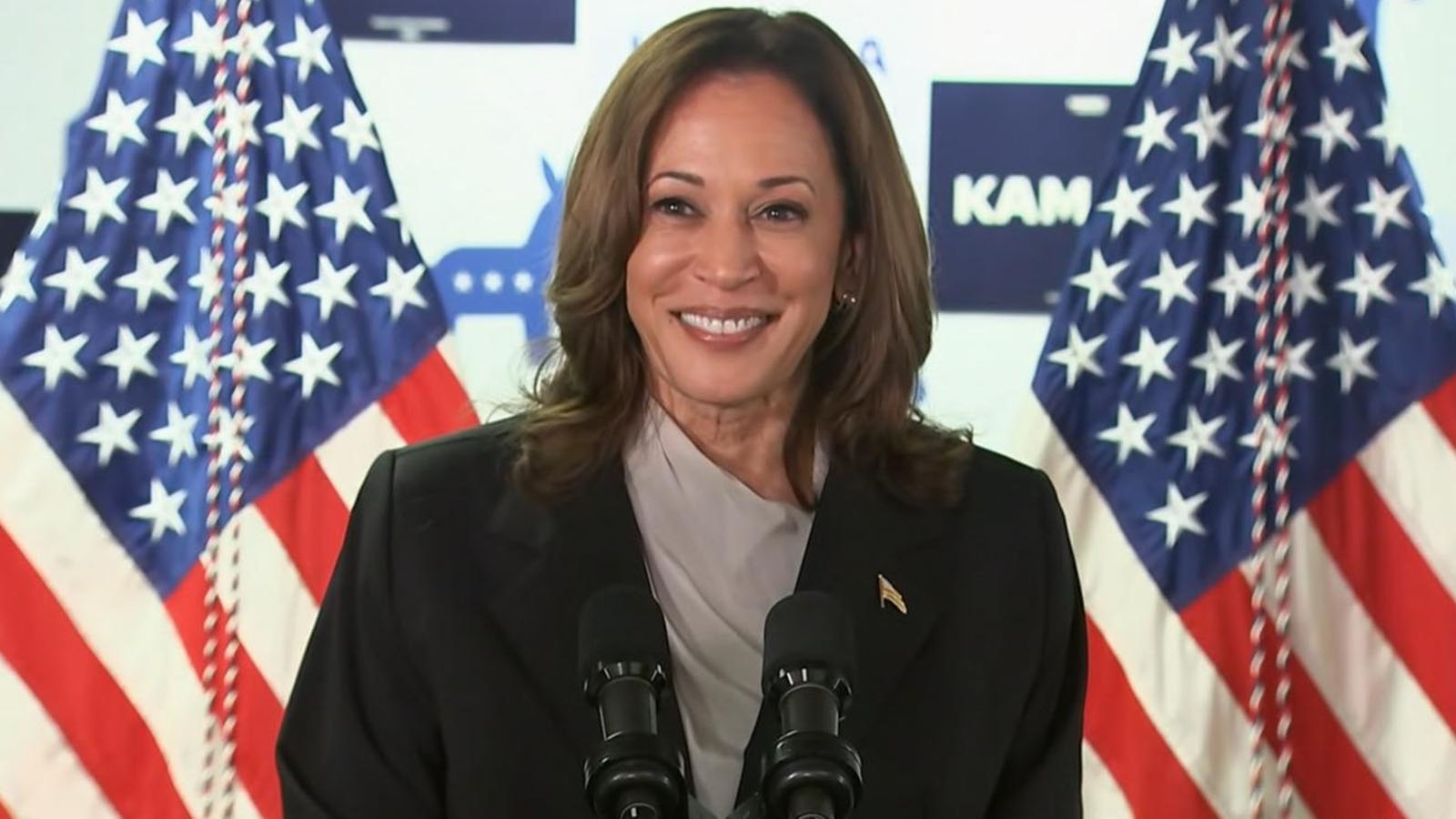 Kamala Harris to take over for Biden after support from Pelosi, Obama [Video]